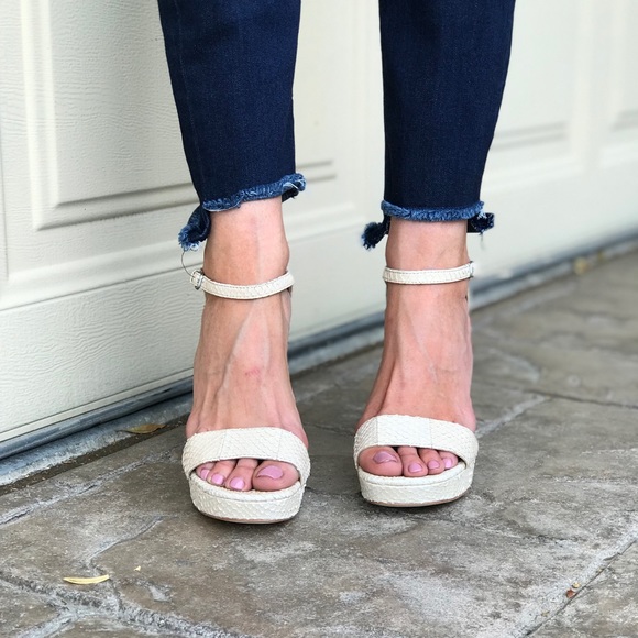 Ivory Chunky Heel Snake Skin Platform Sandal - Picture 2 of 7